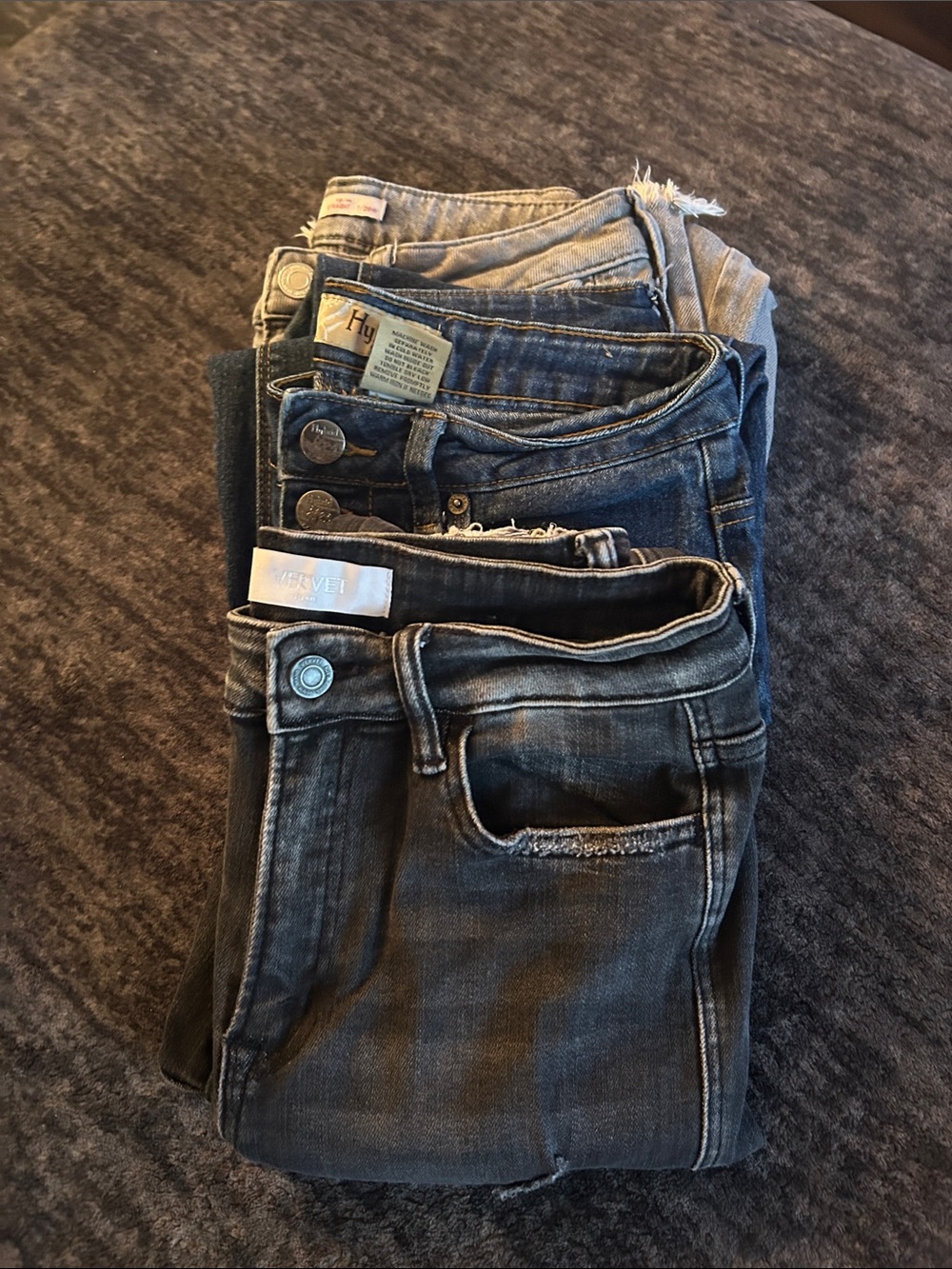 Womens/Juniors Jean Bundle. 3 pair. Size 7 or 28 waist.